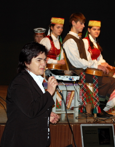 Apie meistrą pasakoja A. Motuzienė